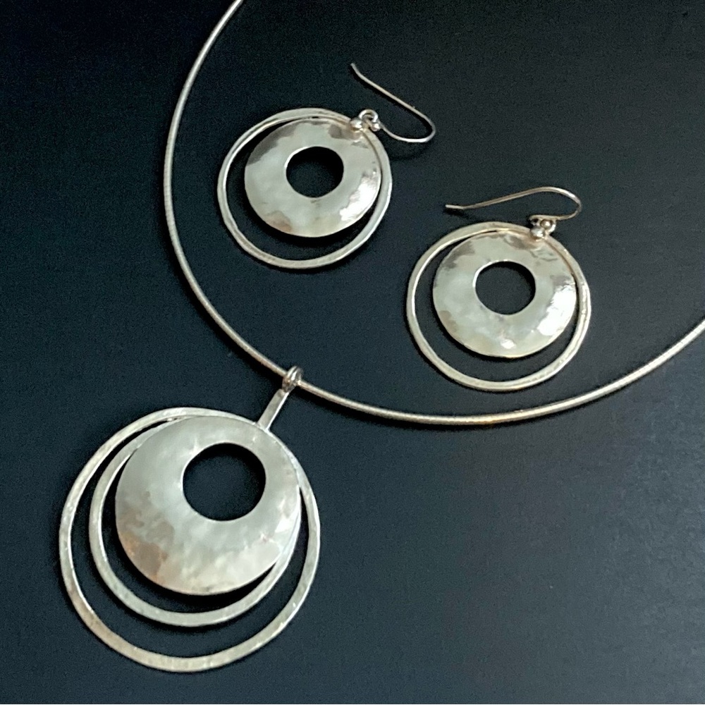 Silpada Sterling Silver Perspectiva Hammered Double Circle Earrings and Necklace